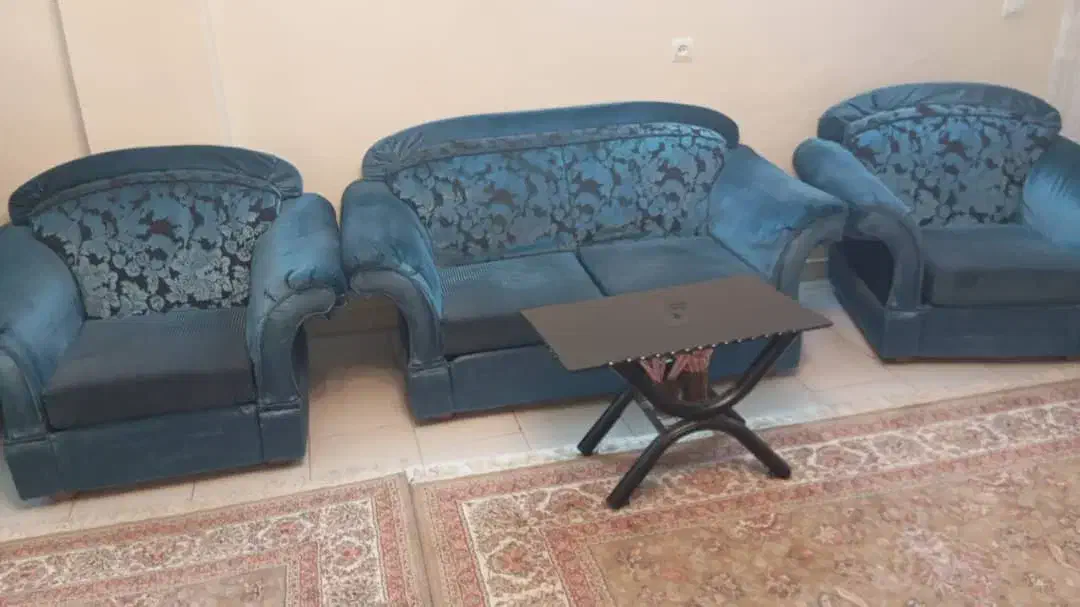 مبلان کلاسیک و شیک|مبلمان خانگی و میز عسلی|کرج, گلشهر|دیوار