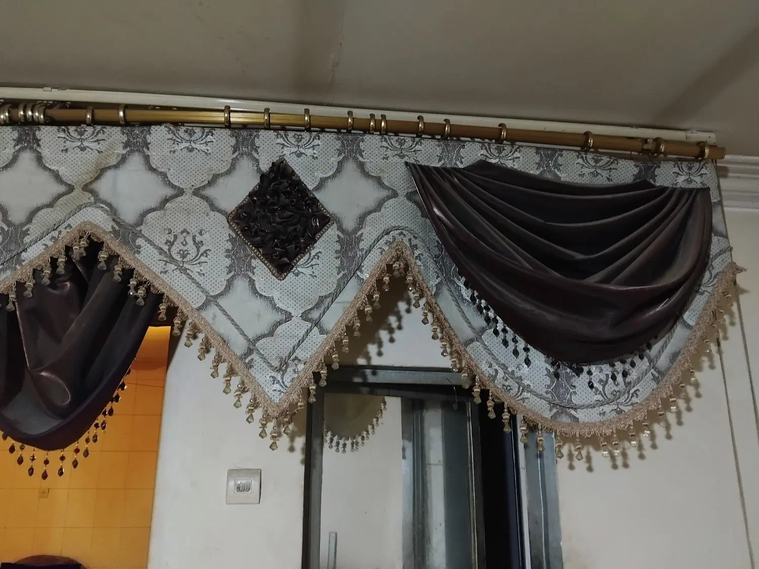 پرده|پرده، رانر، رومیزی|مشهد, هفت تیر (نه دره)|دیوار