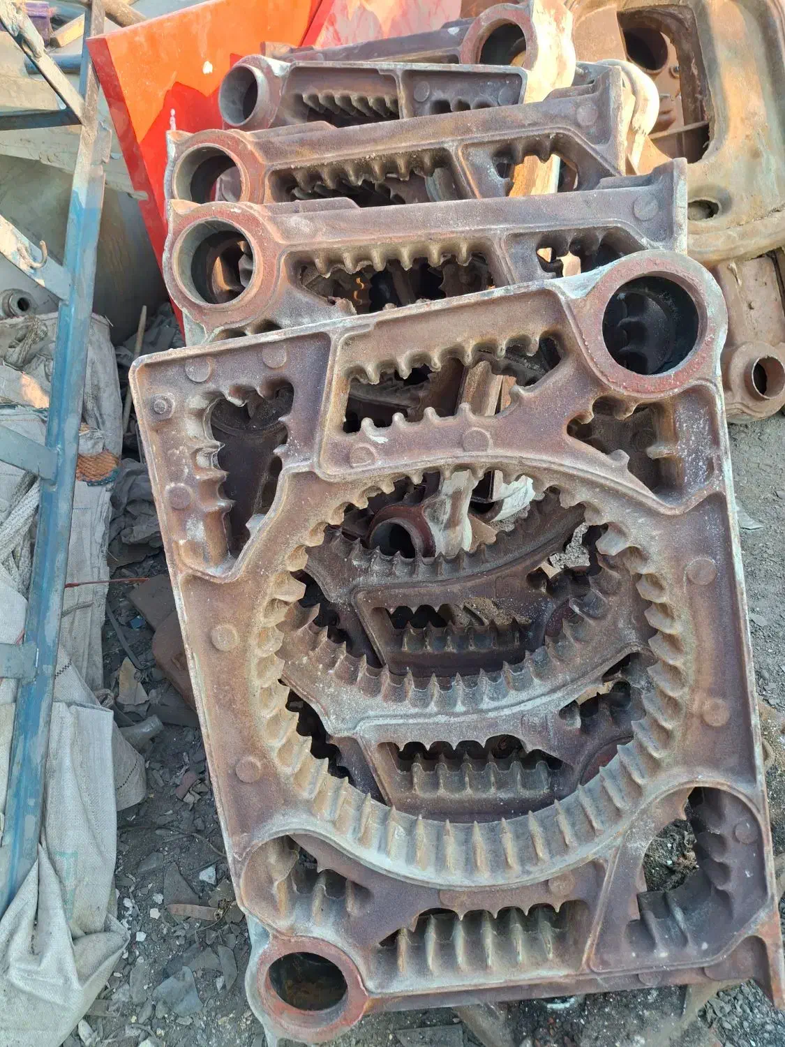 دیگ چدنی سوپر ۴۰۰/ دیگ شوفاژ|آبگرمکن، پکیج، شوفاژ|تهران, سنائی|دیوار