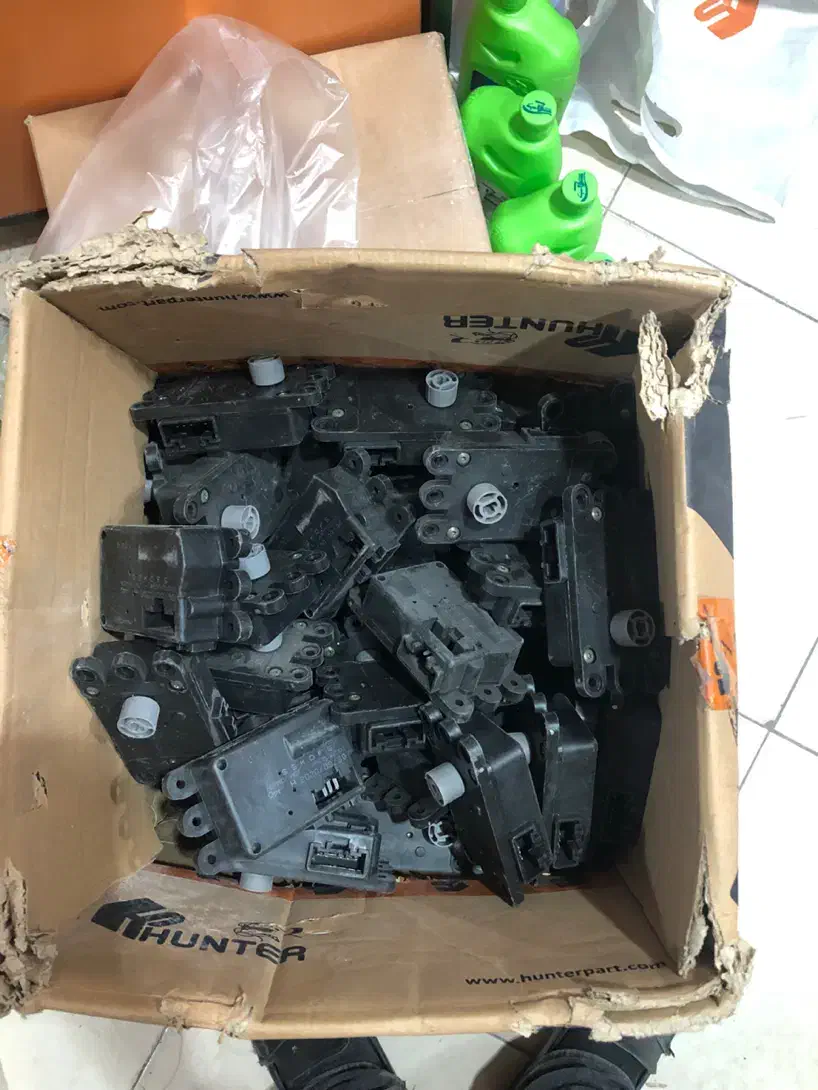 قطعات ریوال۹۰ پرایدتیباکوییک‌ساینا|قطعات یدکی و لوازم جانبی|پرند, فاز ۶|دیوار