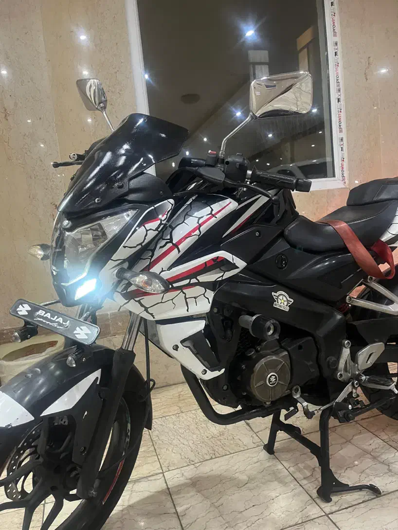 Ns 150 تک و خاص فروش فقط مصرف کننده|موتورسیکلت|تهران, نیروی هوایی (پیروزی)|دیوار