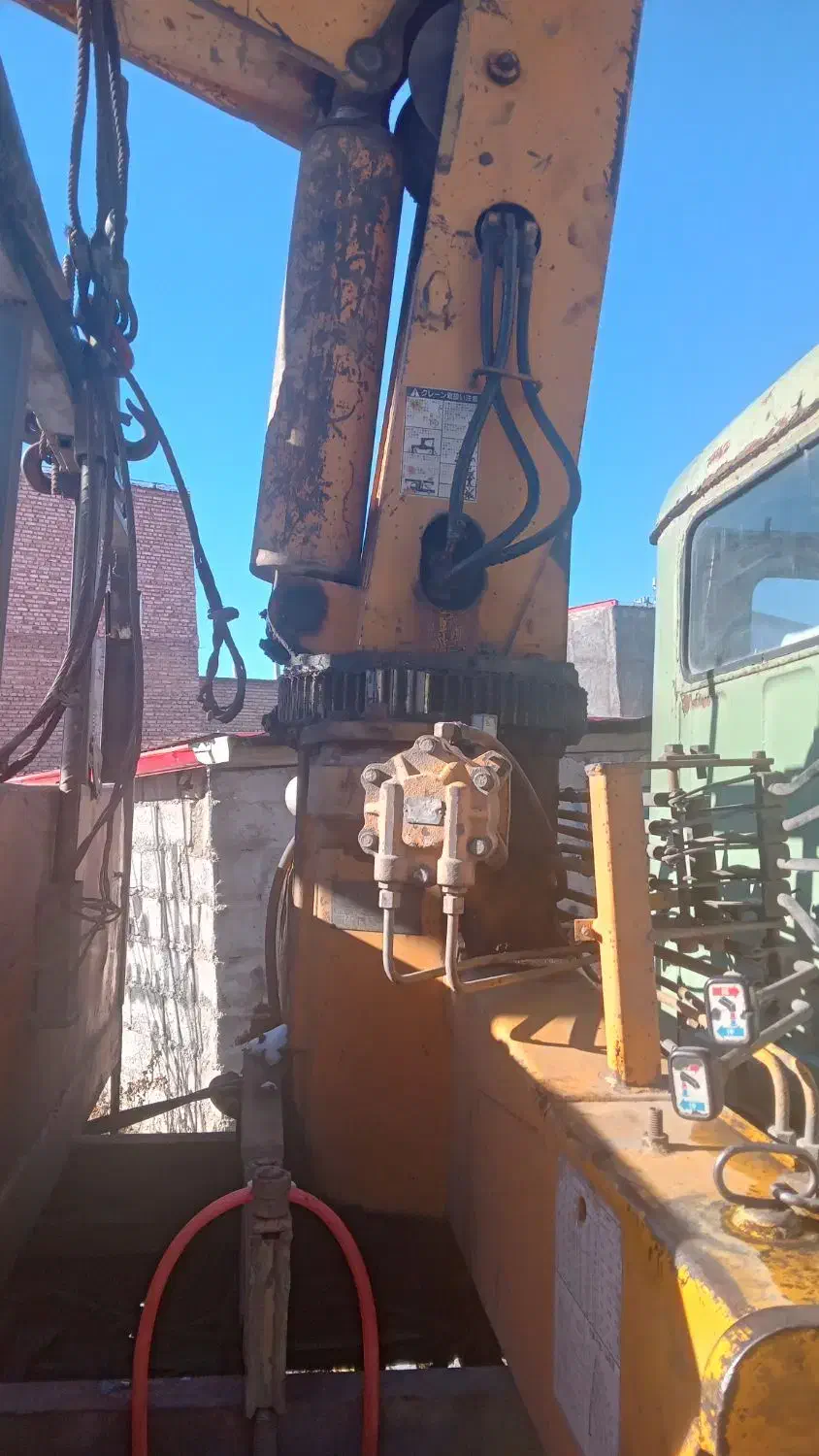 جرثقیل سه تن تادانو|خودرو سنگین|مشگین شهر, |دیوار