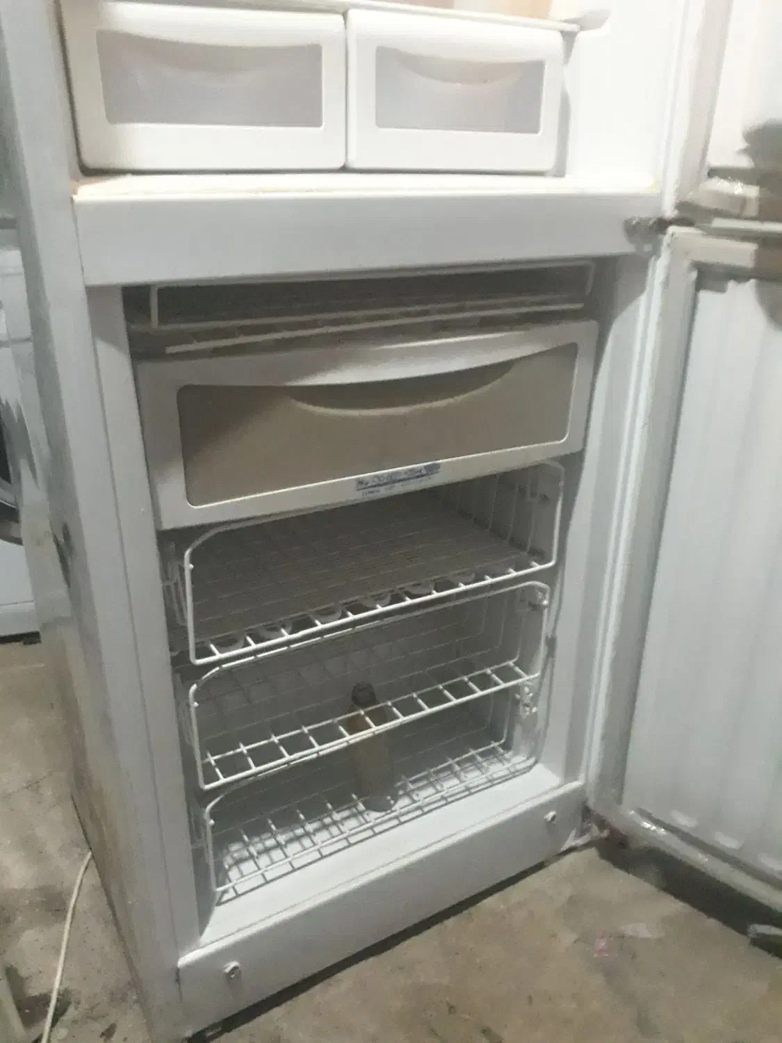 یخچال فریزر|یخچال و فریزر|بالا ولایت, |دیوار