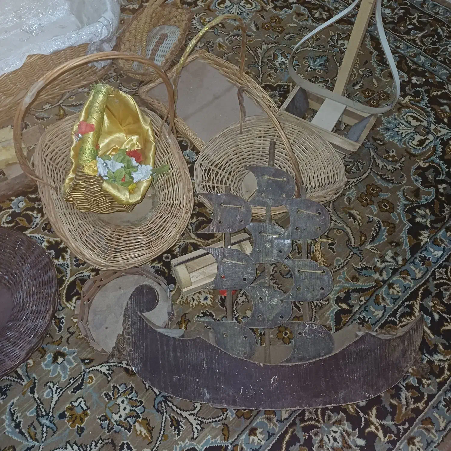 سبد یلدایی دیزاین زیبا|صنایع دستی و سایر لوازم تزئینی|برخوار, |دیوار