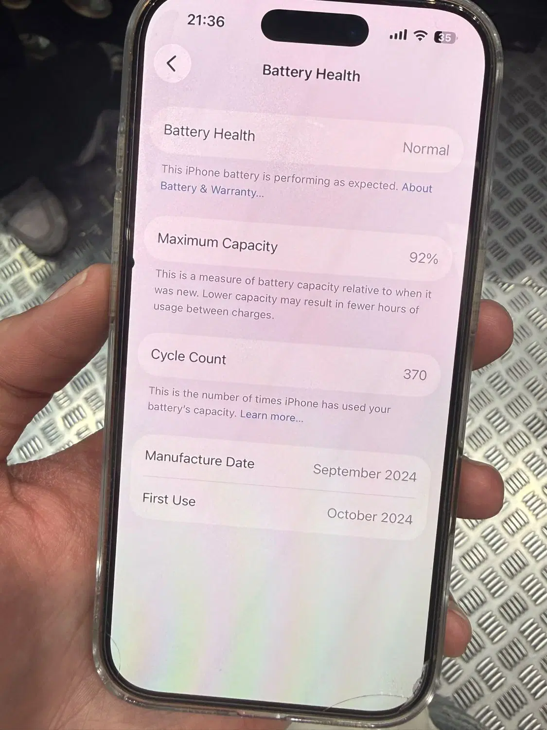 16pro 256GB gold battery 92%|موبایل|شیراز, شهرک قمشه|دیوار