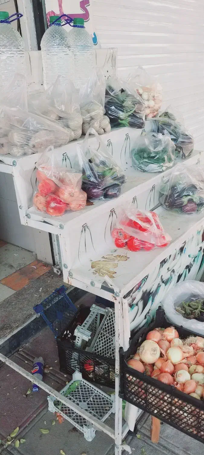 تعدادی آیینه ویک عدد ترازو ۵۰کیلویی پرینتر دار|فروشگاه و مغازه|مرودشت, فرهنگ|دیوار