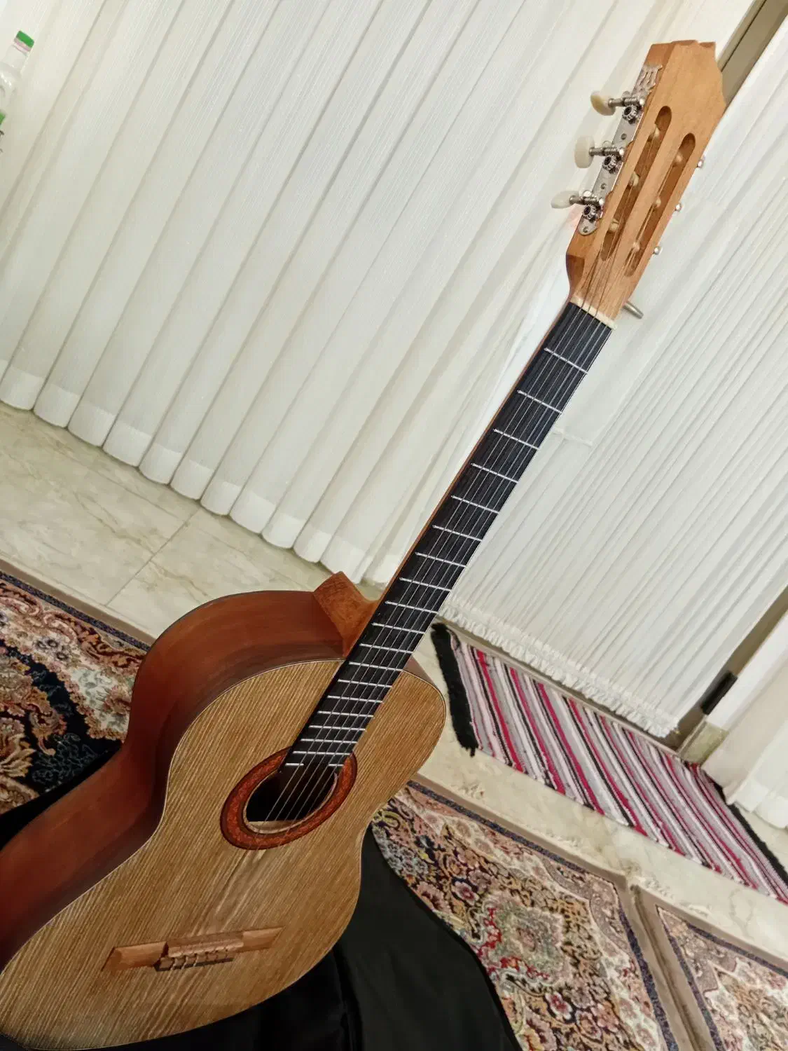 گیتار نو|گیتار، بیس، امپلیفایر|کاشان, رسالت|دیوار