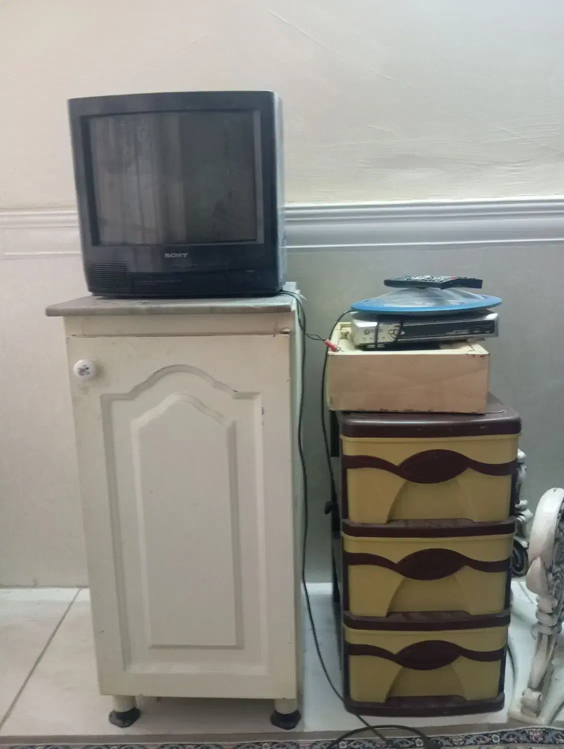 تلویزیون وزیر تلویزیون آهنی|تلویزیون و پروژکتور|بهارستان, |دیوار