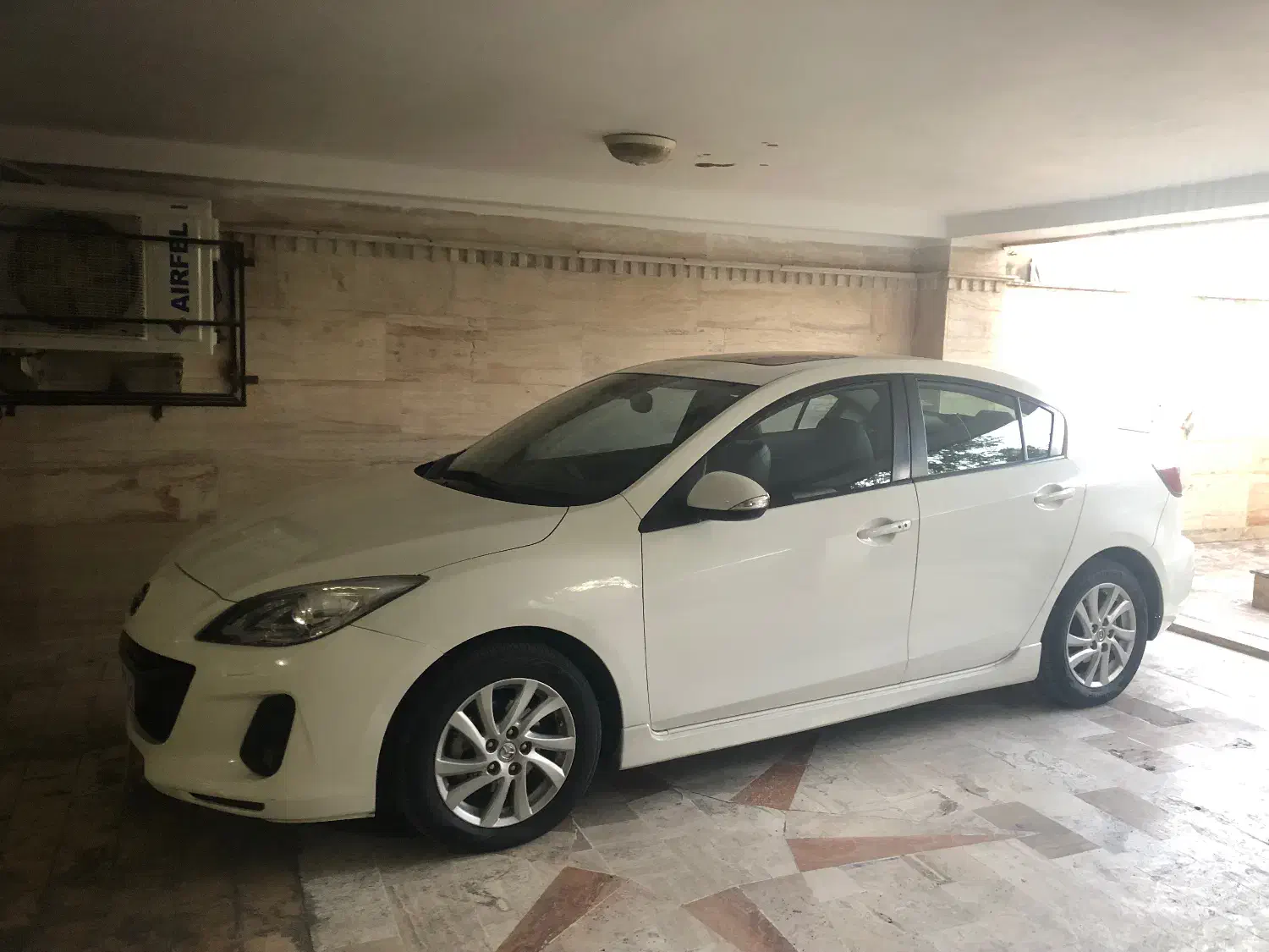 مزدا ۳ نیو تیپ ۴ مدل ۹۵|خودرو سواری و وانت|گرگان, |دیوار