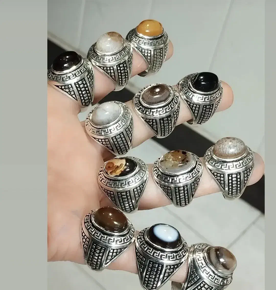 انگشتر با سنگهای طبیعی و معدنیی|جواهرات|رشت, پل تالشان|دیوار