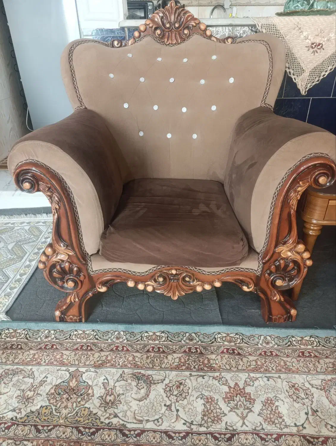 مبلمان|مبلمان خانگی و میز عسلی|بشاریات, |دیوار