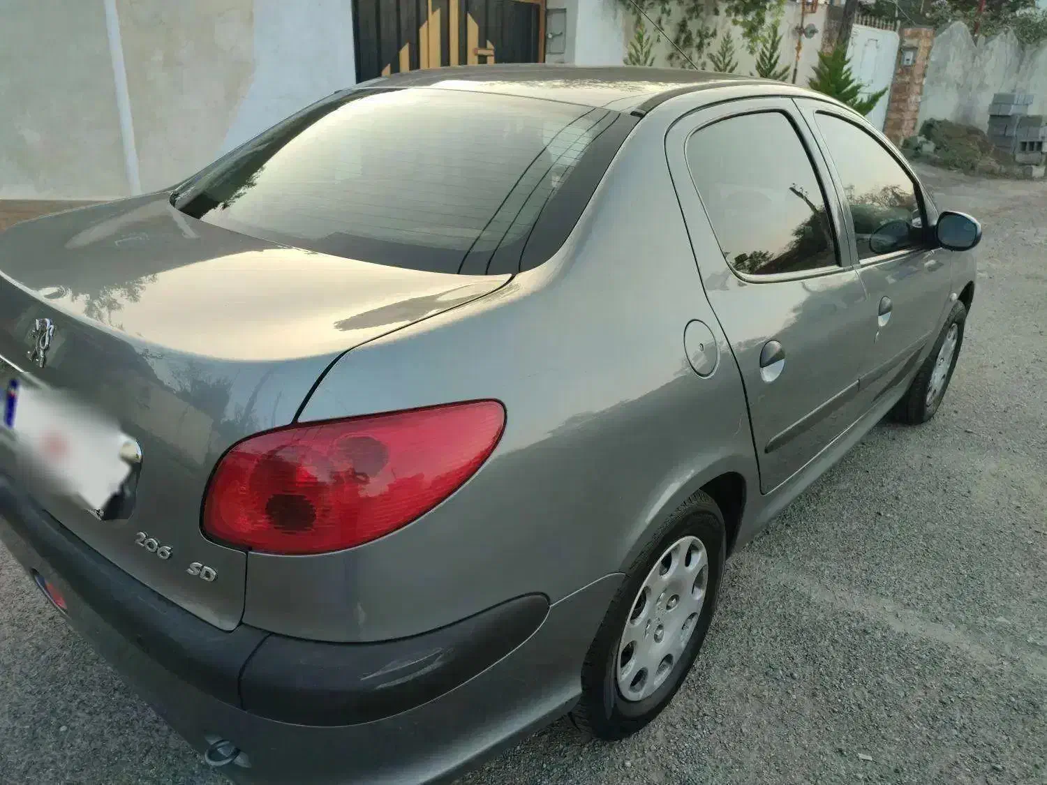 ۲۰۶ اس دی  وی ۸|خودرو سواری و وانت|رشت, چله خانه|دیوار