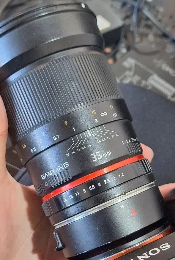 لنز 35 m با f1.4|دوربین عکاسی و فیلم‌برداری|زاهدان, |دیوار