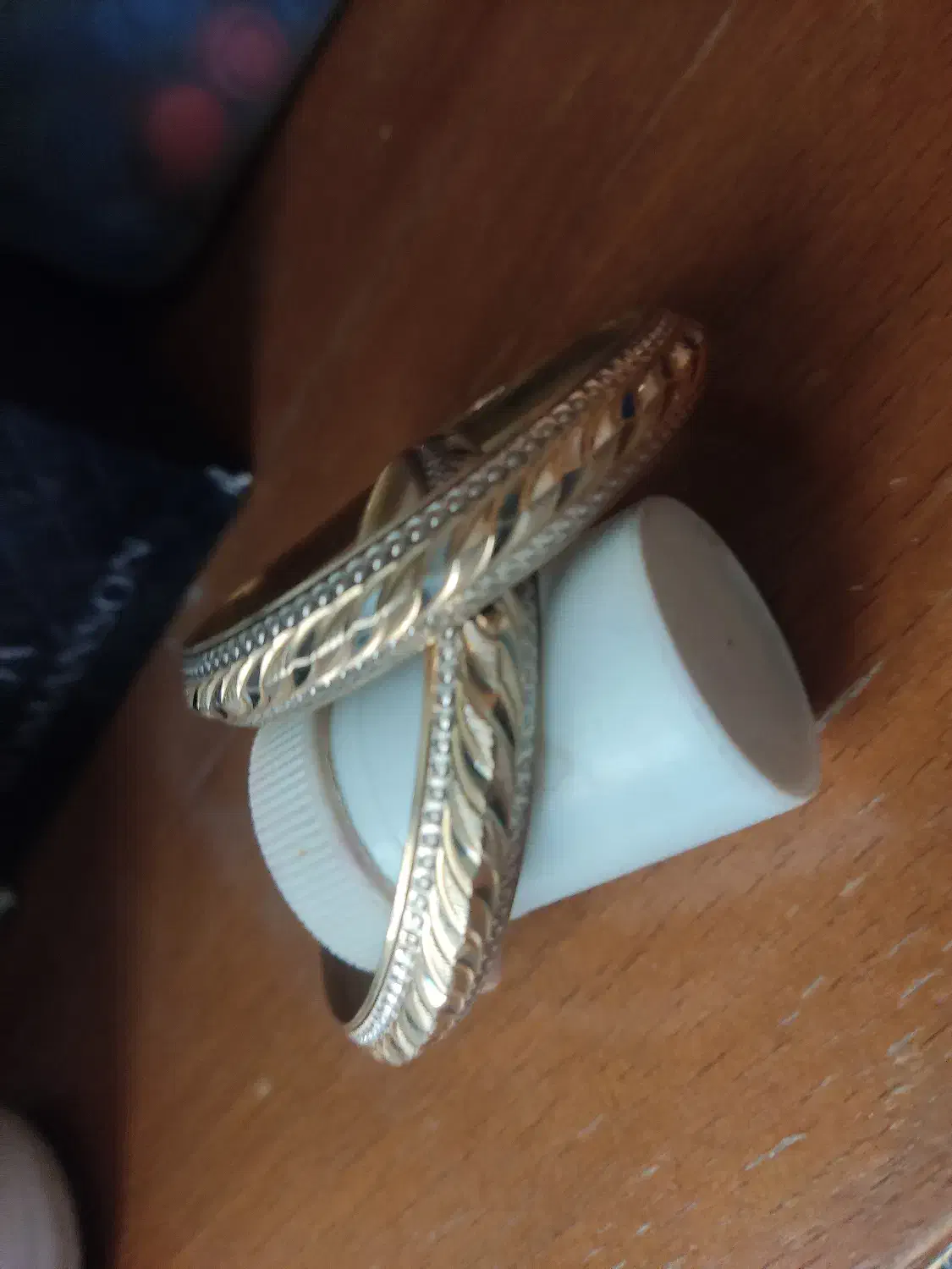 یک جفت النگو طلا|جواهرات|کاشان, گبرها|دیوار