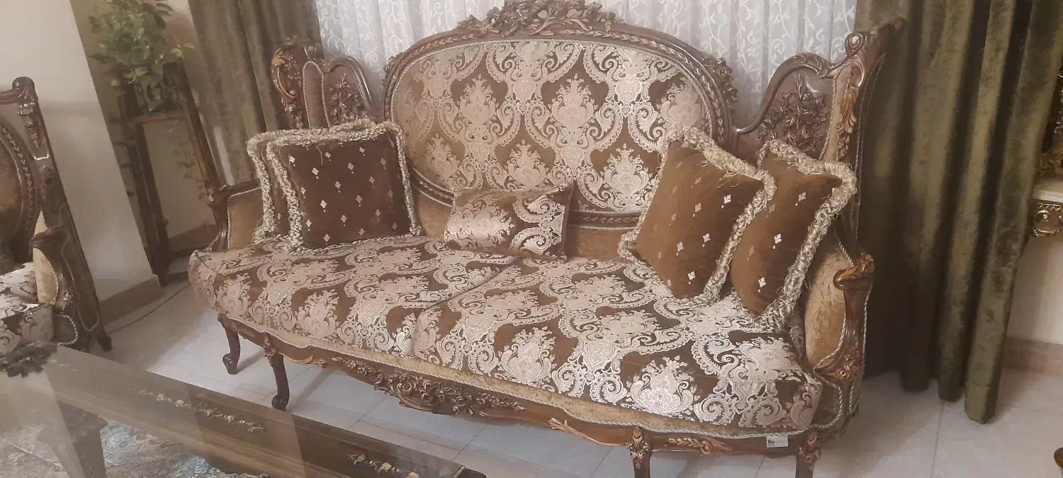 مبل کلاسیک چوب گرجستان|مبلمان خانگی و میز عسلی|فردیس, منظریه|دیوار