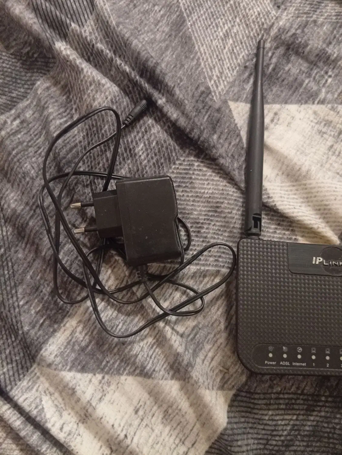 دستگاه مودم ای پی لینک دو آنتنه|مودم و تجهیزات شبکه|تهران, بلوار کشاورز|دیوار