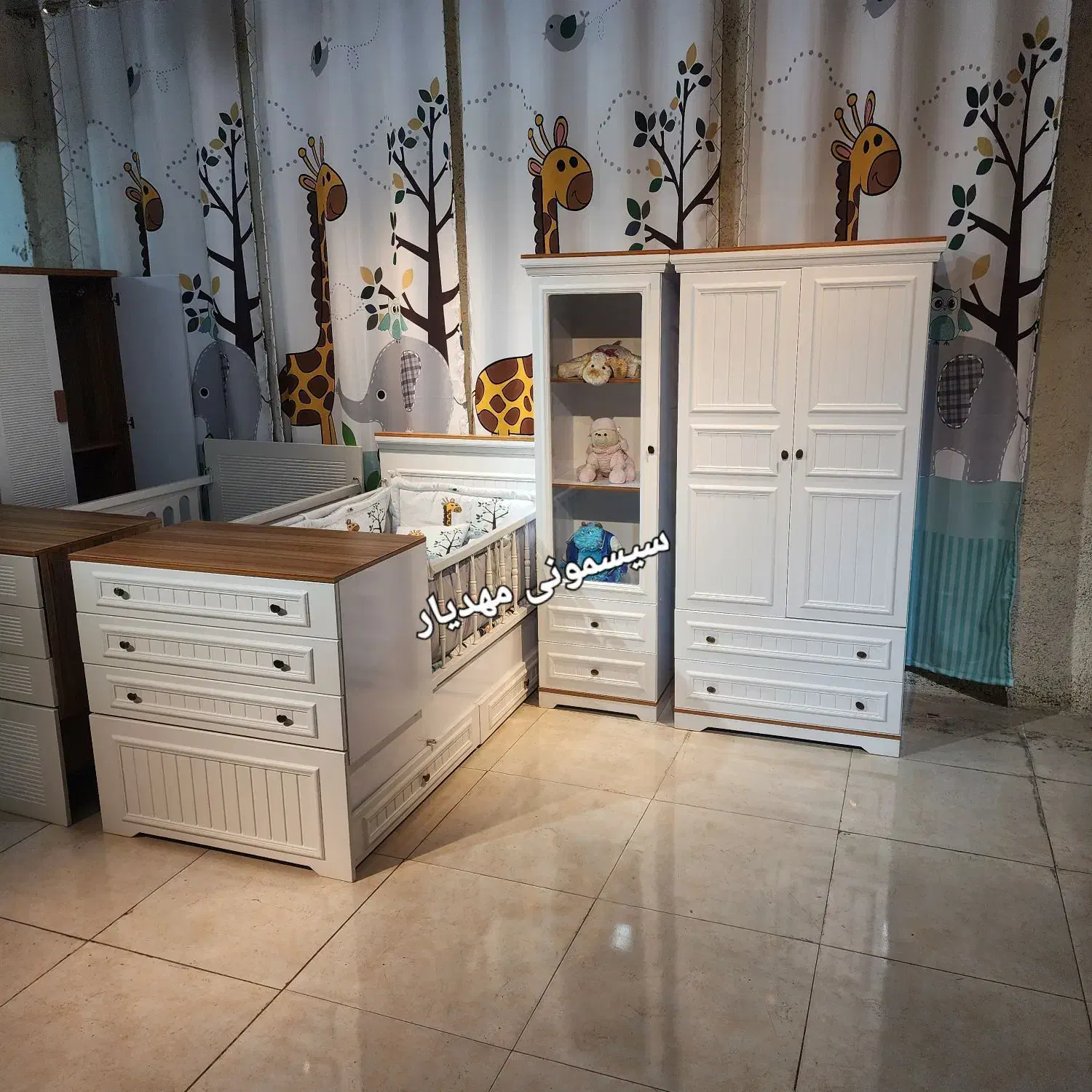 کمد کودک.تخت نوزادی مدل پینات|اسباب و اثاث بچه|تهران, شهید رجایی|دیوار