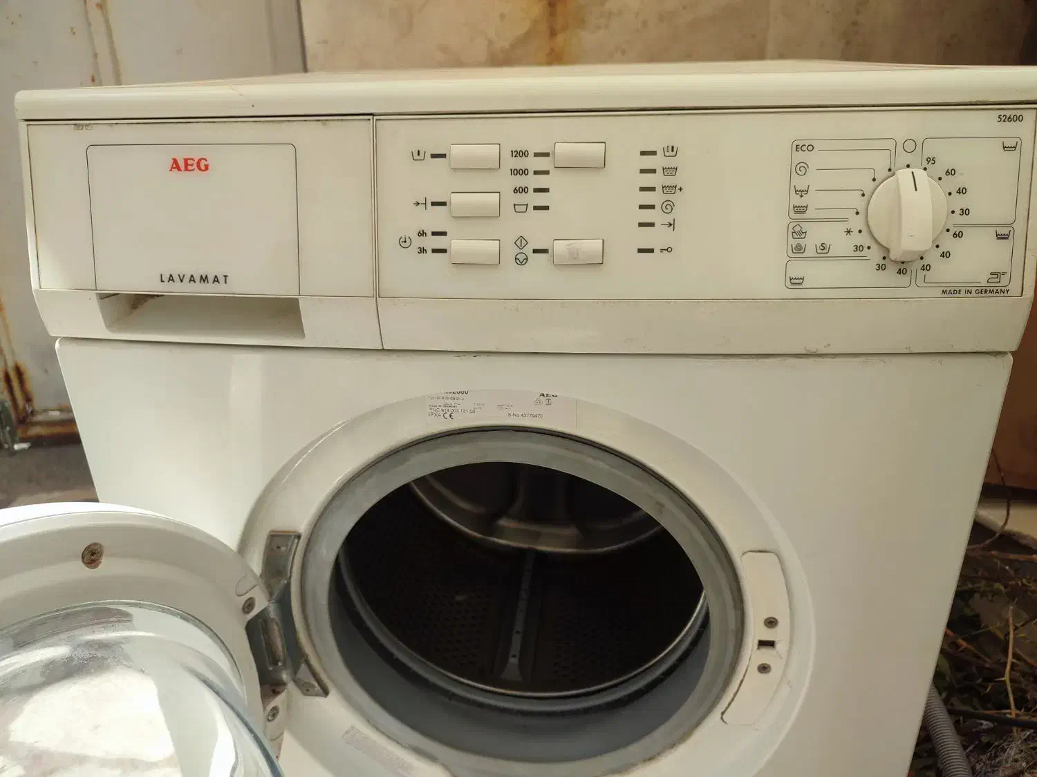 لباسشویی ااگ AEG المان|ماشین لباسشویی و خشک‌کن لباس|قم, دانشگاه قم|دیوار