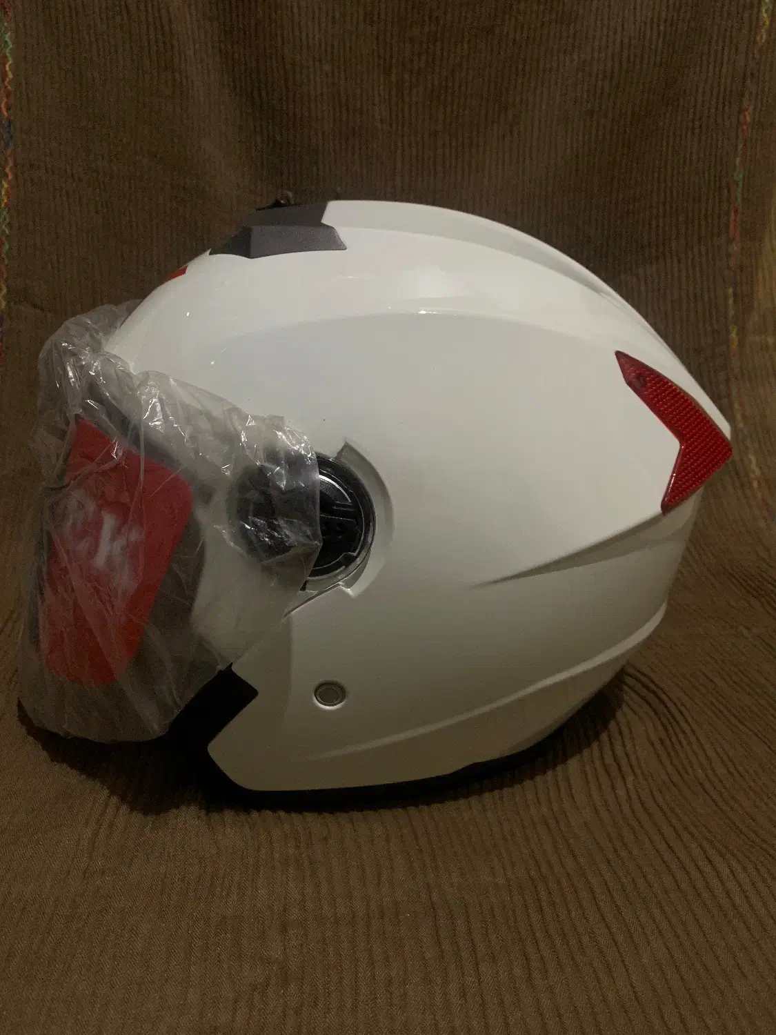 کلاه ایمنی بی فک برند EK خارجی|قطعات یدکی و لوازم جانبی|لاهیجان, لیالستان|دیوار