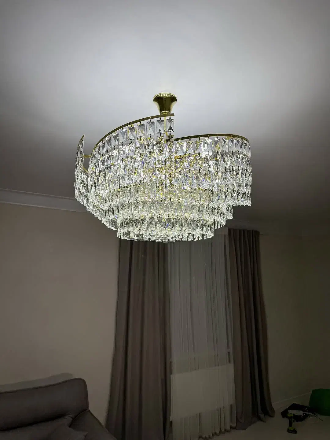 لوستر کلاسیک رز . 5 سال گارانتی اسکای لایت|لوستر و چراغ آویز|تهران, فردوسی|دیوار