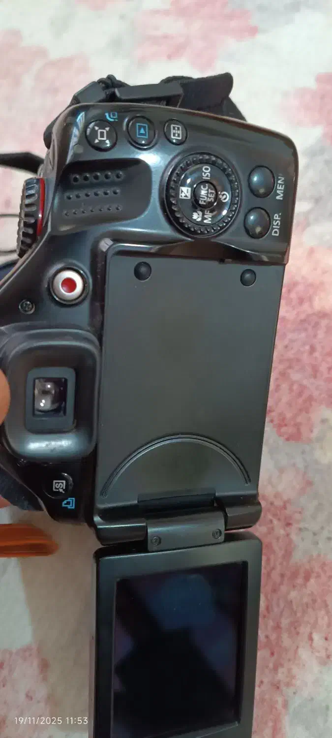 دو عدد دوربین  فروشی|دوربین عکاسی و فیلم‌برداری|آشخانه, |دیوار