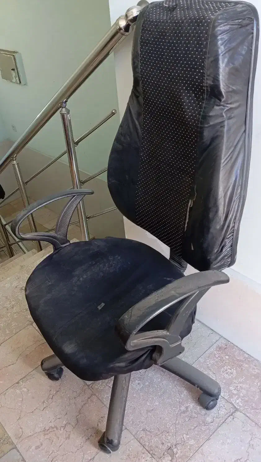 صندلی گردان (اداری)|میز تحریر و کامپیوتر|اندیشه, شهرک مریم|دیوار