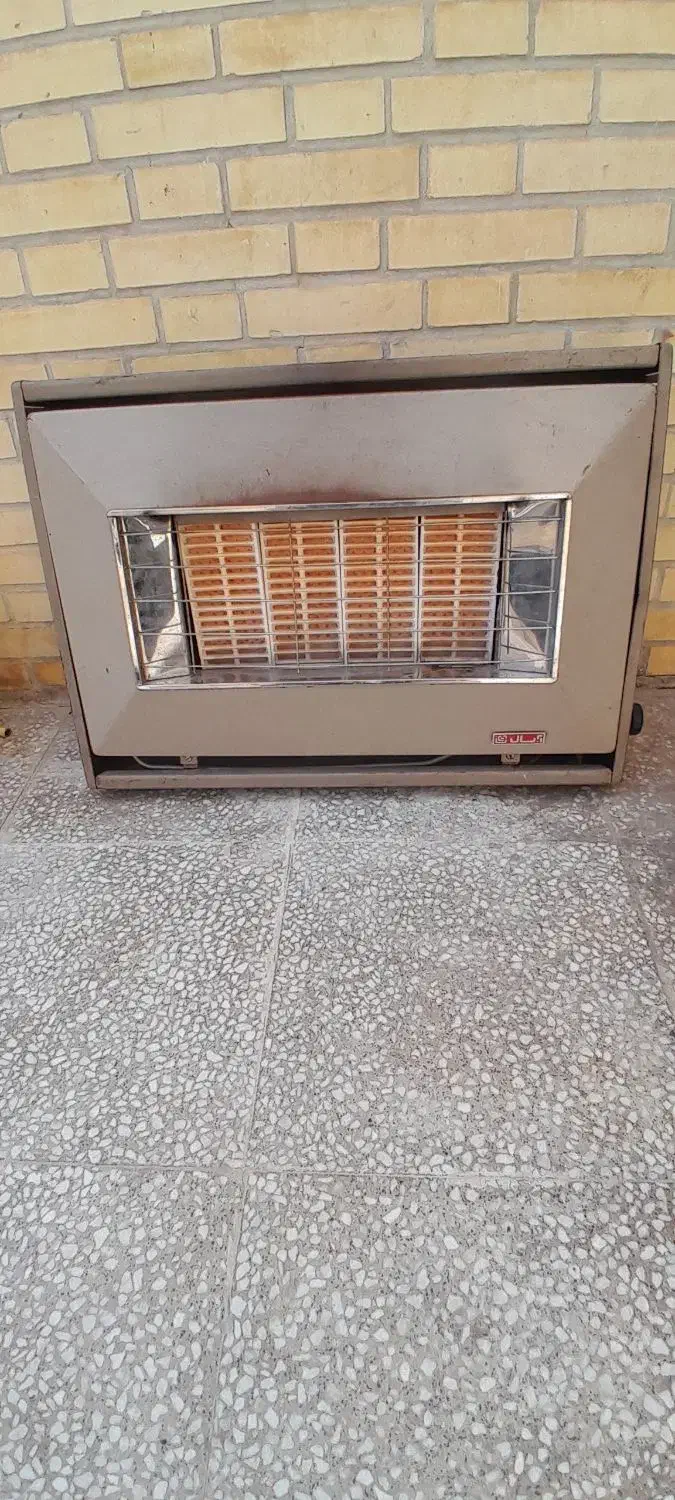 بخاری.گازی. دیواری ابسال سالم|بخاری، هیتر، شومینه|میبد, |دیوار