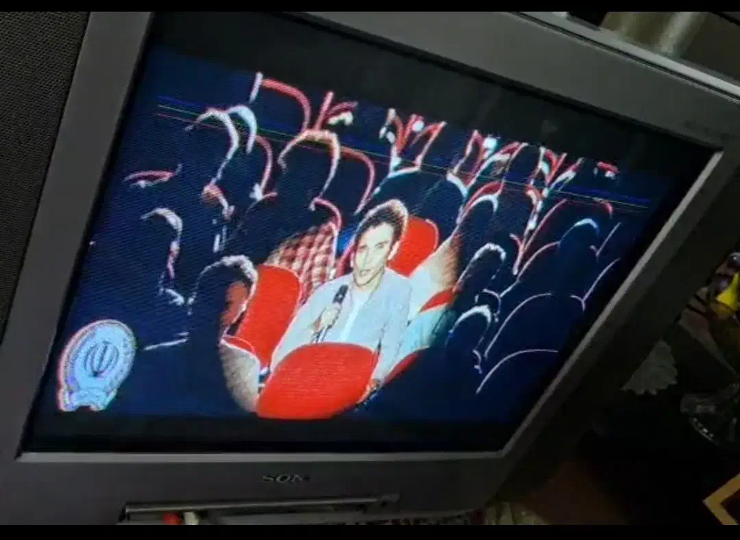 تلویزیون قدیمی  21 اینچ سونی رنگی|تلویزیون و پروژکتور|بهبهان, |دیوار