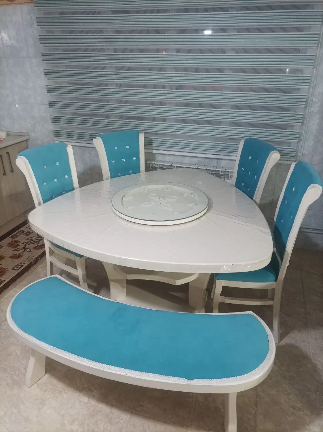 مبل 7نفره و میز ناهار خوری 6نفره|مبلمان خانگی و میز عسلی|لالجین, |دیوار