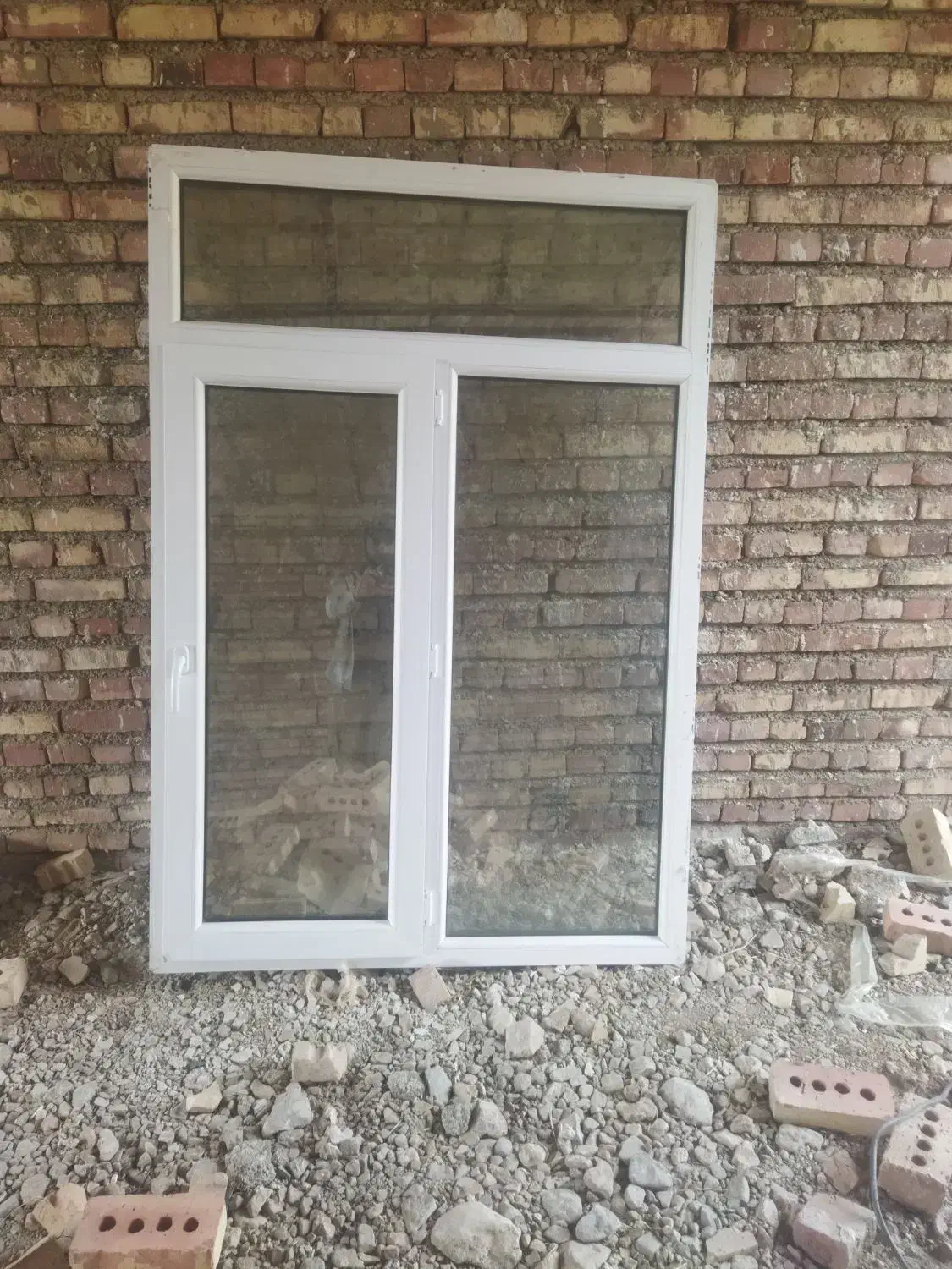 دو عدد پنجره|مصالح و تجهیزات ساختمان|ماکو, |دیوار