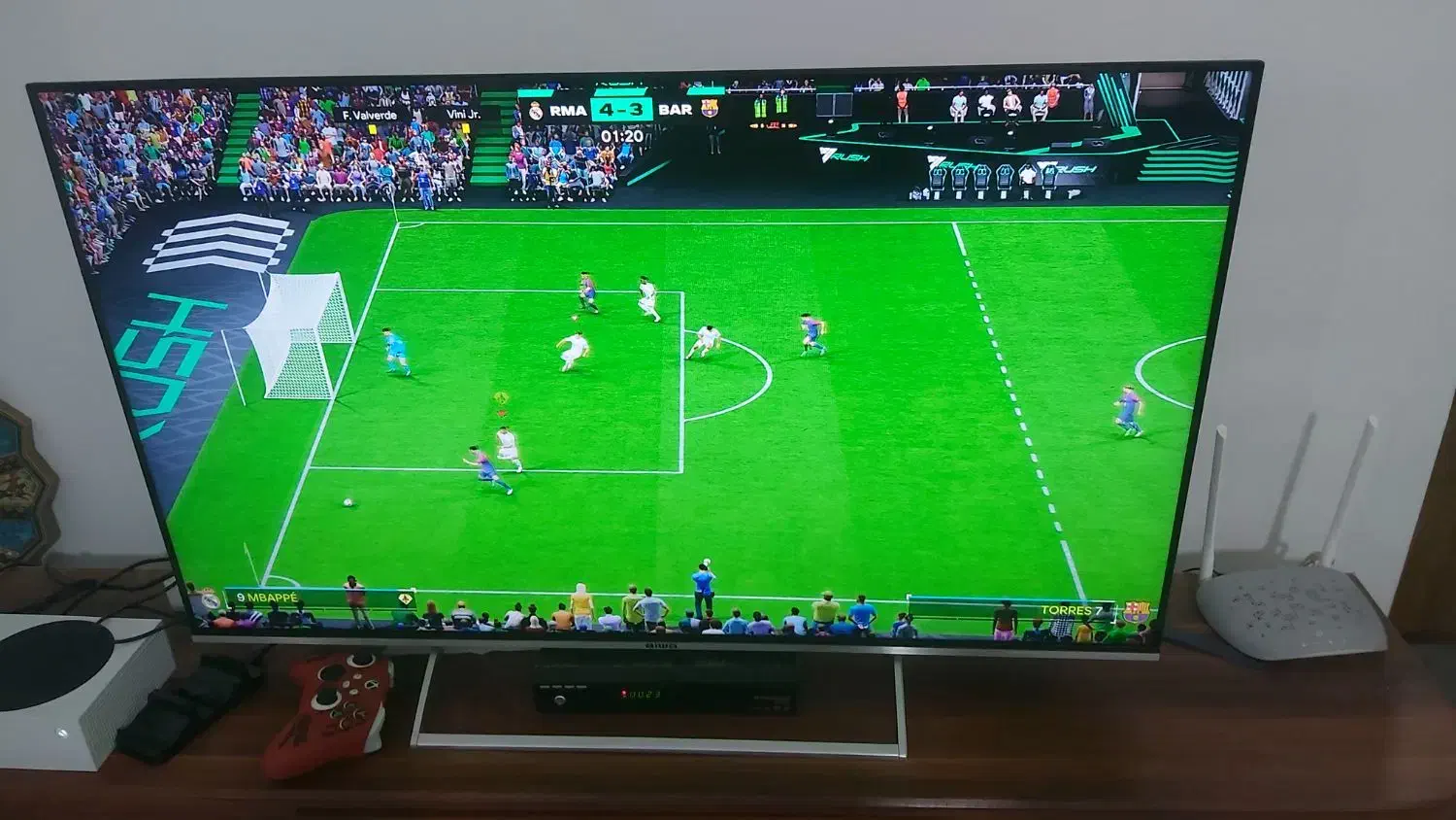 تلیوزیون ۴۳ اینچ هوشمند آیوا|تلویزیون و پروژکتور|پردیس, فاز ۱۱|دیوار