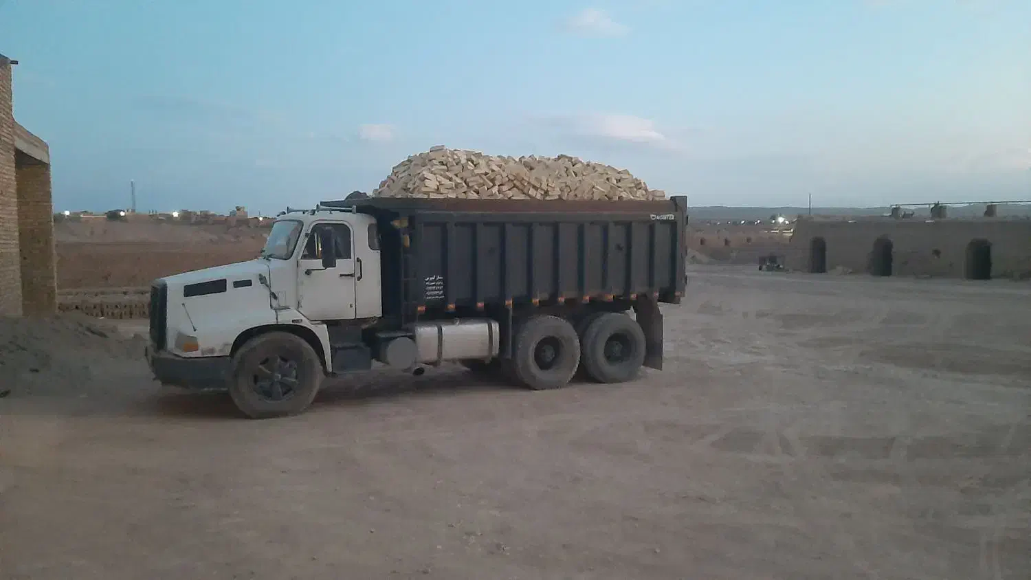 کوره اجر ماشینی سعادتیار|مصالح و تجهیزات ساختمان|اسفراین, |دیوار