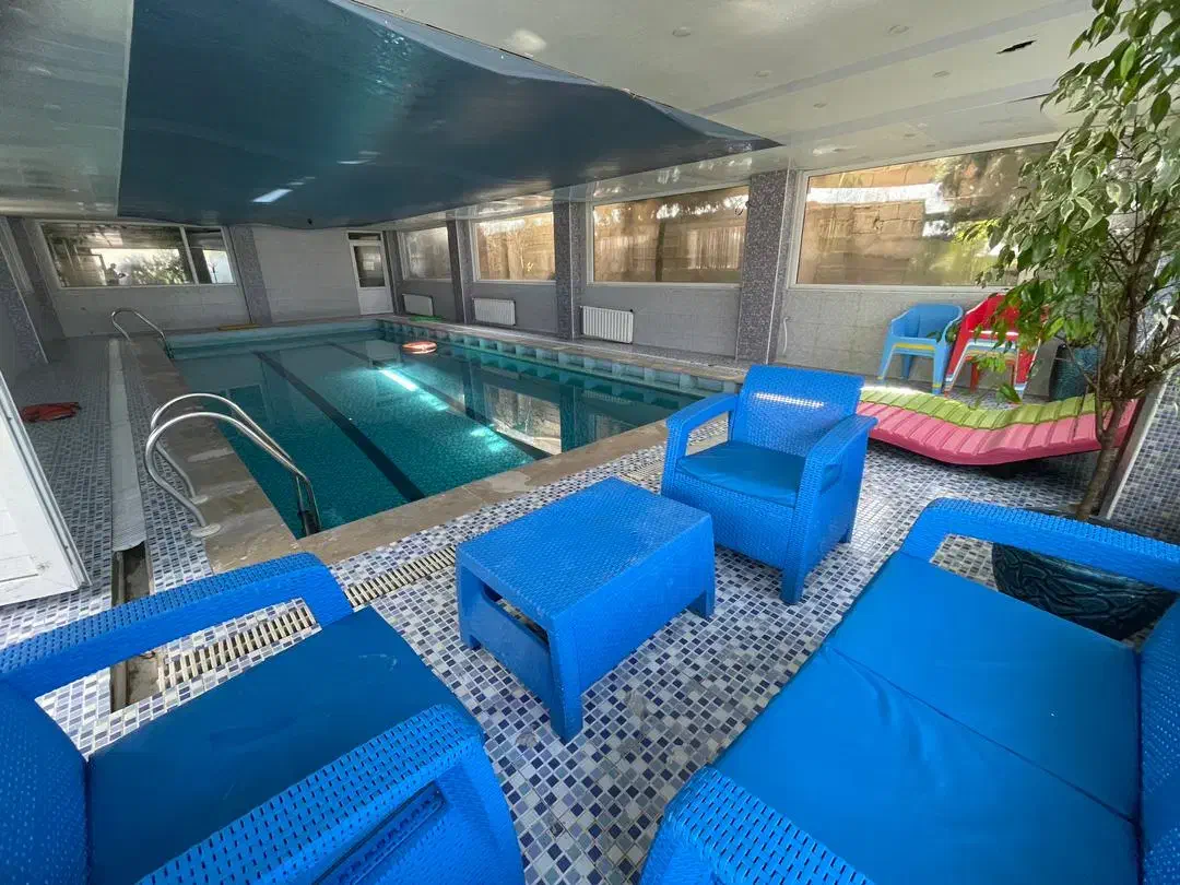 باغ و استخر آب گرم بدون محدودیت تعداد کد 107|اجارهٔ کوتاهمدت ویلا و باغ|شیراز, باغشهر قصر سبز|دیوار