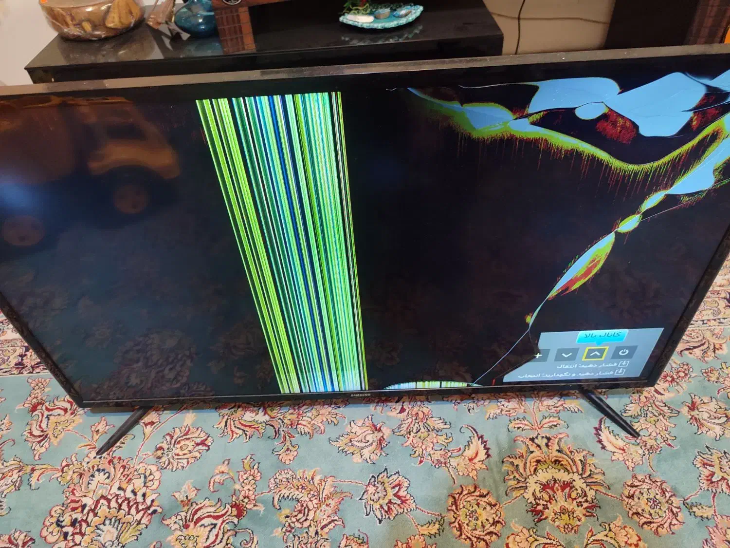 تلویزیون ۴۰ اینچ LED سامسونگ|تلویزیون و پروژکتور|رشت, نیکمرام|دیوار