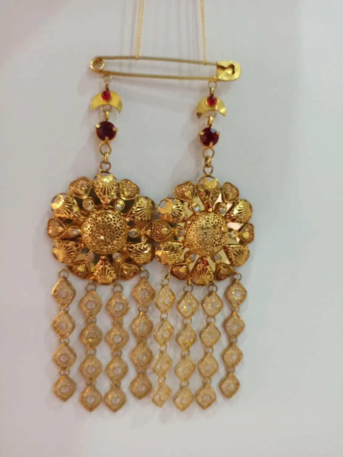 سوزن زیر گلو  سنحاق|جواهرات|شیراز, کوی زهرا|دیوار