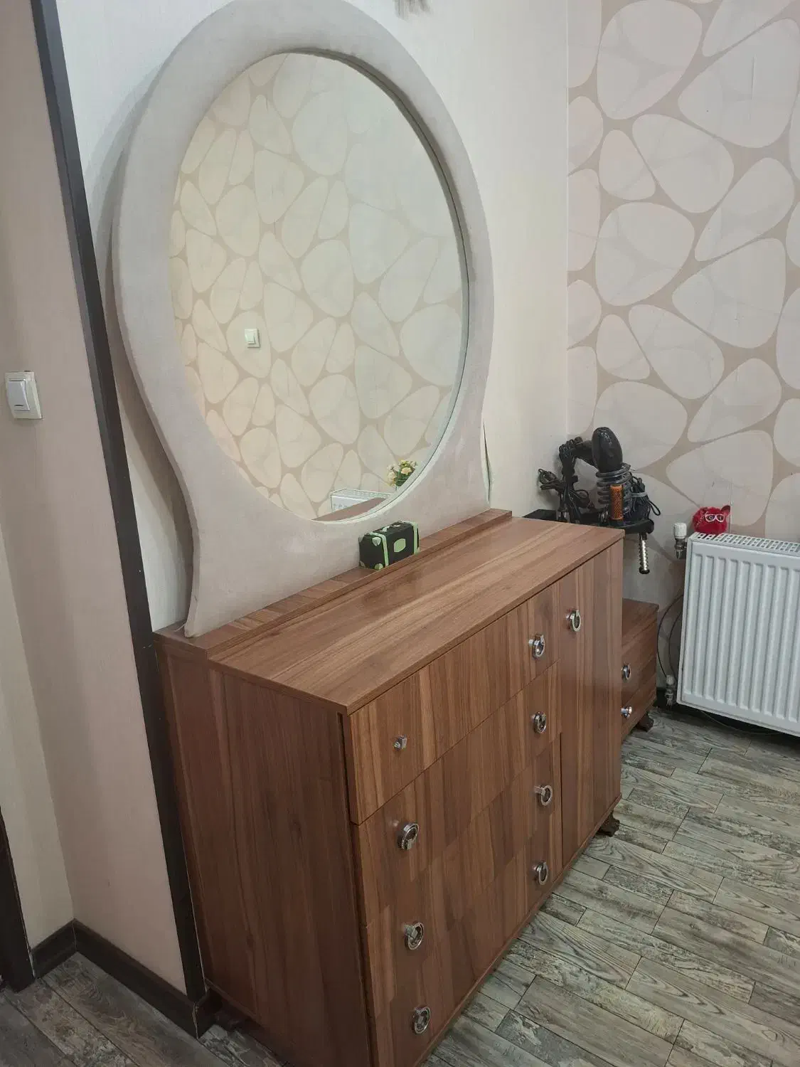 سرویس خواب|تخت و سرویس خواب|شیراز, آزادگان|دیوار