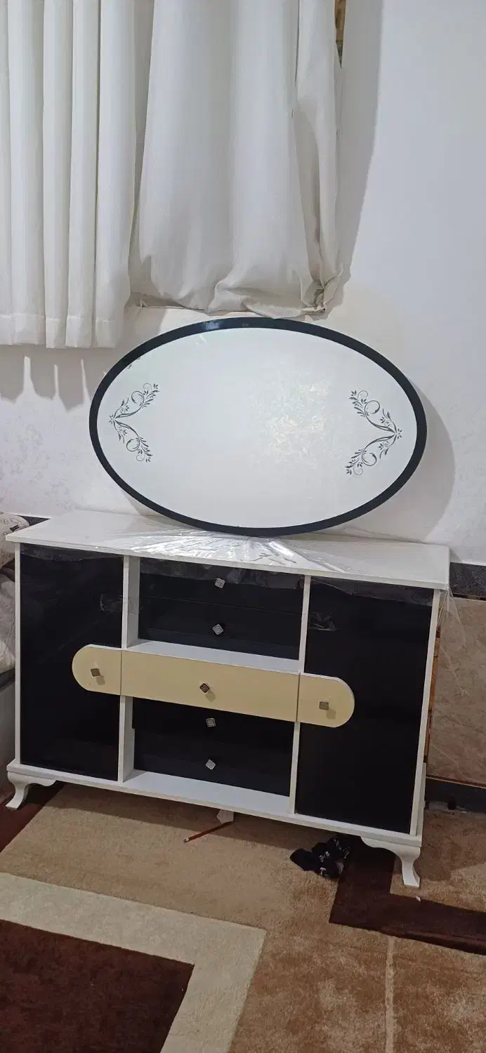 میز ارایشی|تخت و سرویس خواب|کوار, |دیوار