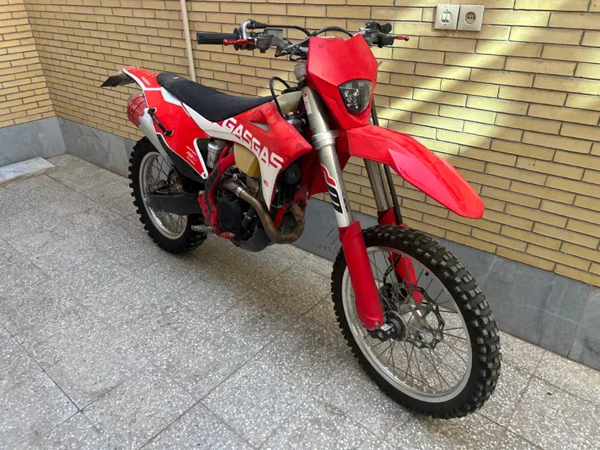 گس گس ۲۵۰|موتورسیکلت|یزد, |دیوار