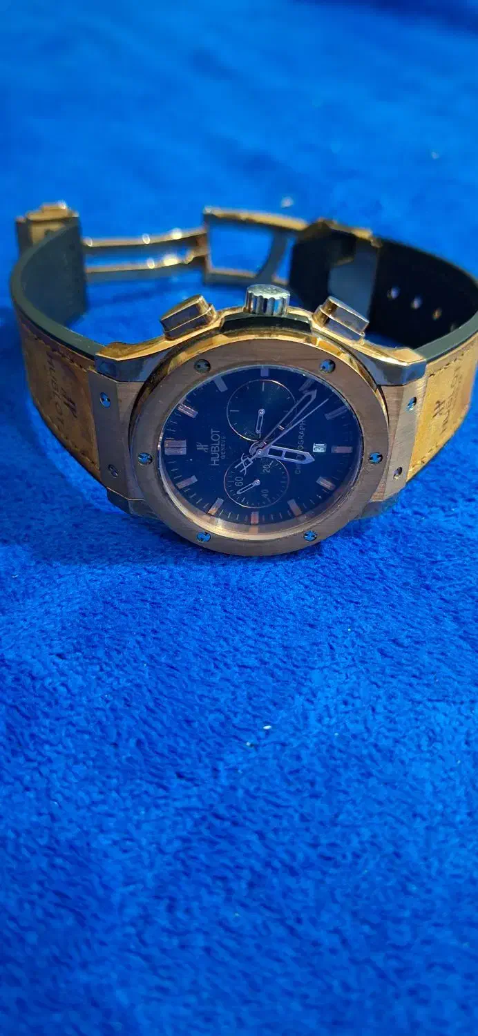 ساعت هابلوت|ساعت|اسلام‌شهر, شهرک قائمیه|دیوار