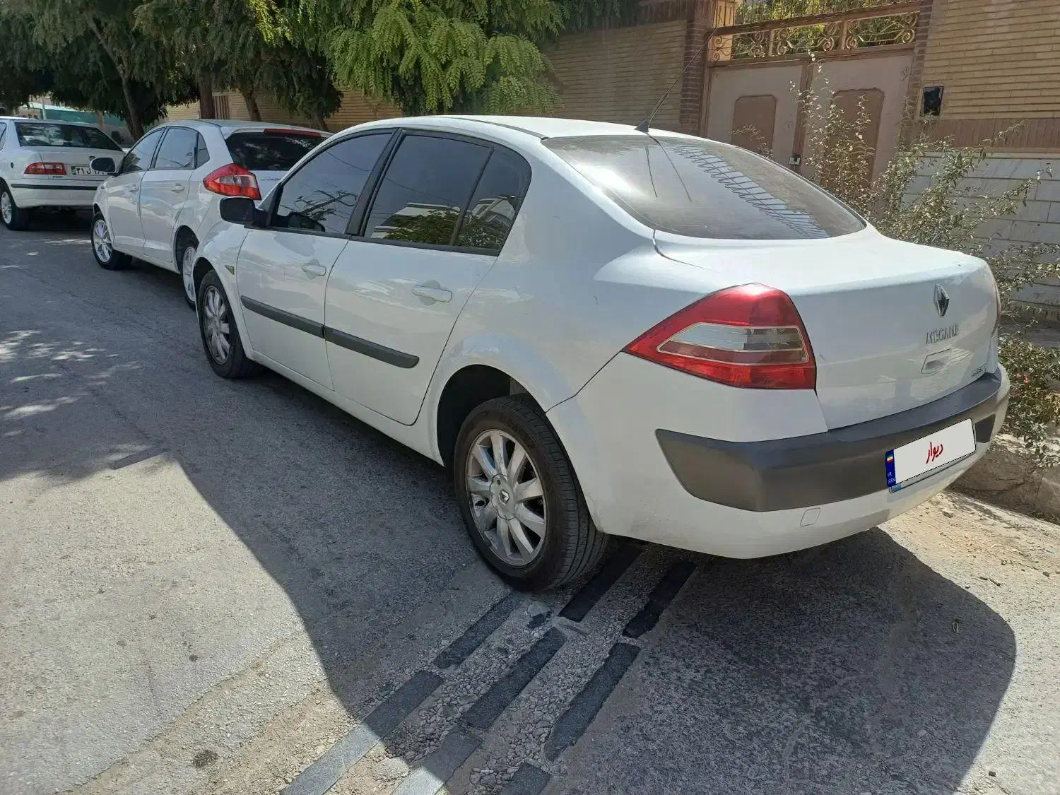 مگان ۲۰۰۰اتومات|خودرو سواری و وانت|همدان, |دیوار
