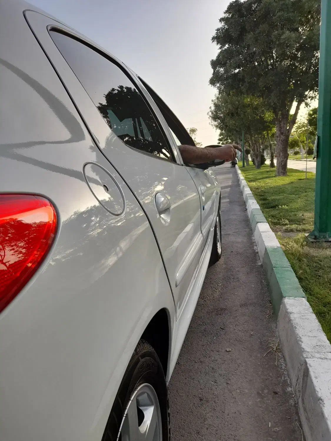 پژو ۲۰۷ پانوراما  ۱۴۰۴ گارانتی فعال|خودرو سواری و وانت|قرچک, مهدیه|دیوار