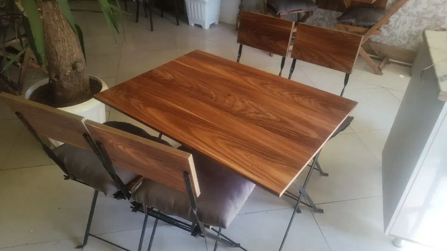 فروش صندلی چهار نفره|میز و صندلی غذاخوری|میانه, |دیوار