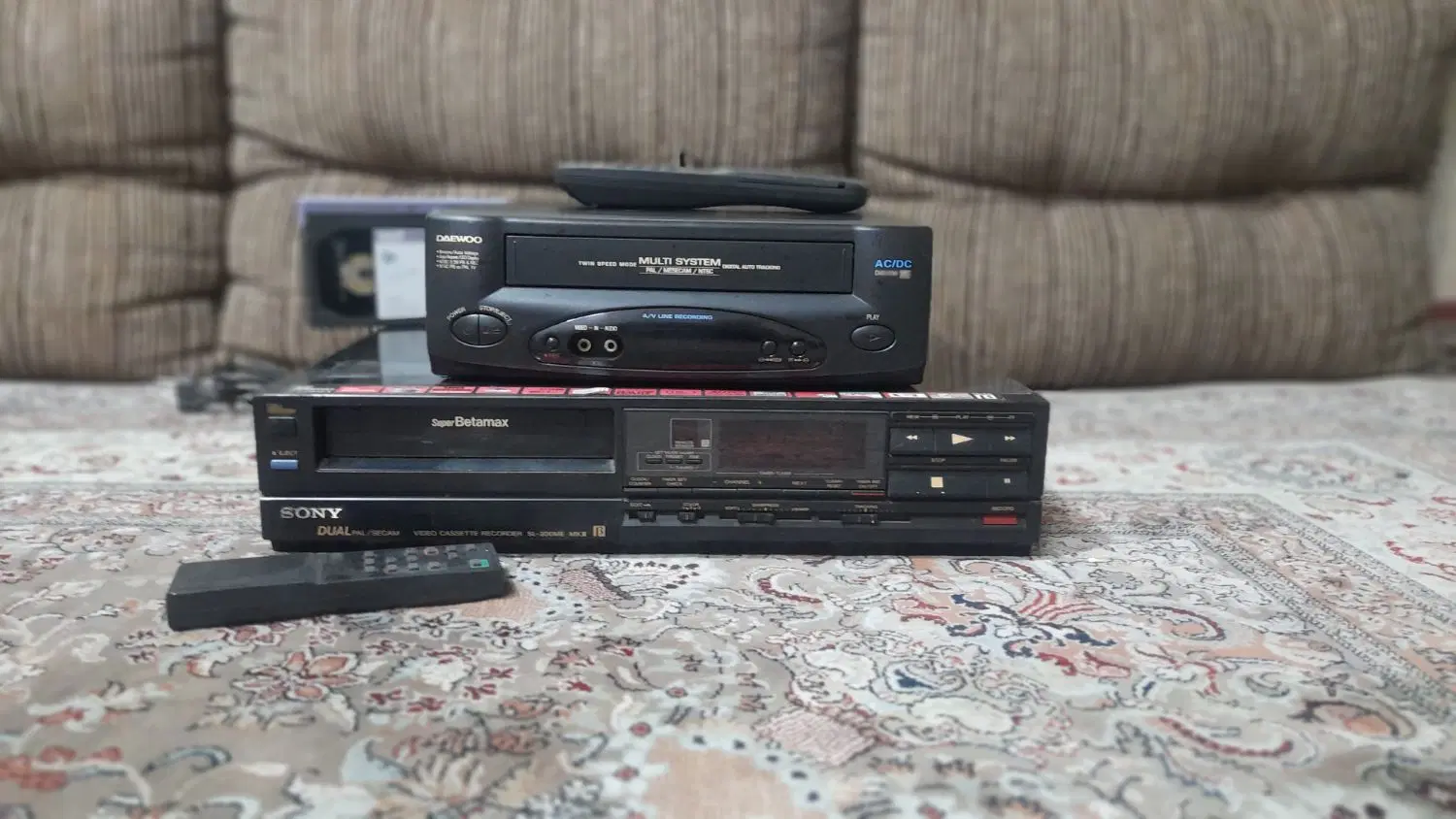 دوعدد ویدیو سونی و دوو باکنترل|پخشکننده DVD و ویدیو|تهران, سیزده آبان|دیوار