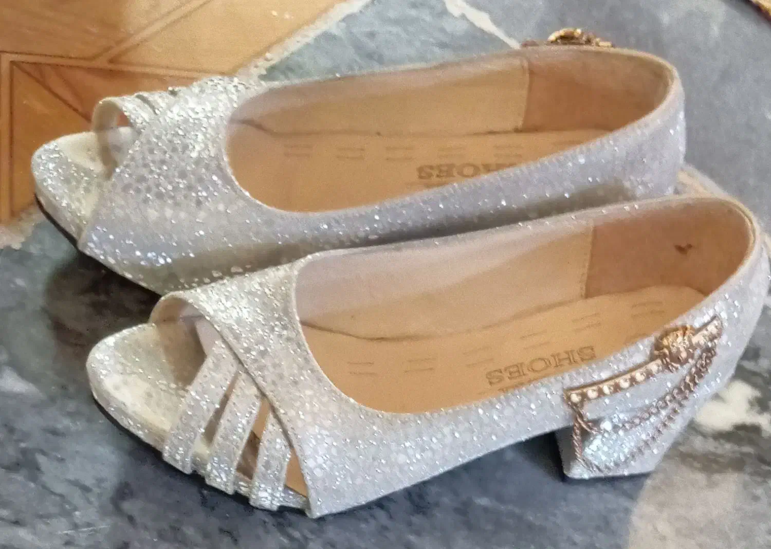 کفش مجلسی|کیف، کفش، کمربند|هندیجان, |دیوار