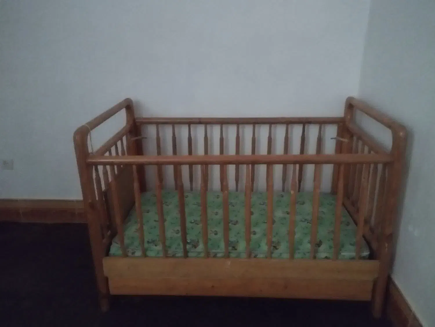 تخت خواب|تخت و صندلی بچه|بناب, |دیوار