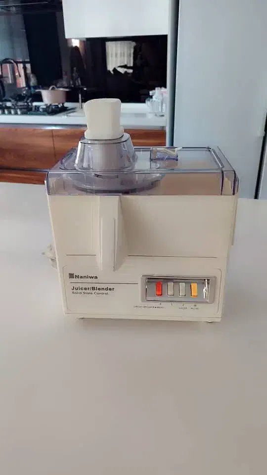 آبمیوه گیری نانیوا در حد نو|آبمیوه‌گیر و آب‌مرکبات‌گیر|ری, فیروزآبادی|دیوار