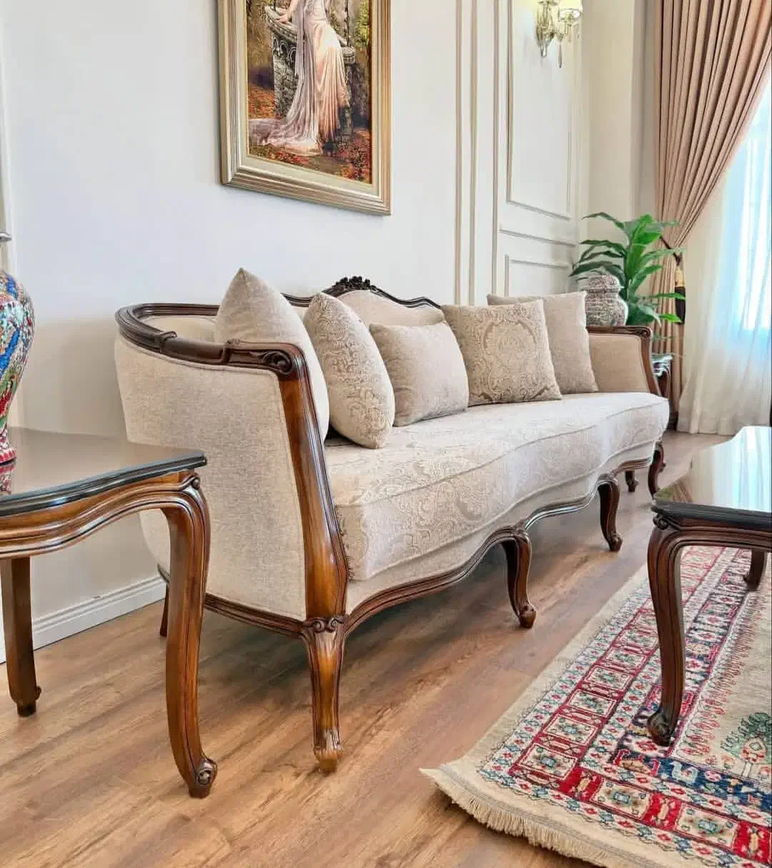 مبل کلاسیک سه گل فرانسوی تولیدی مبل آسایش|مبلمان خانگی و میز عسلی|اردبیل, |دیوار