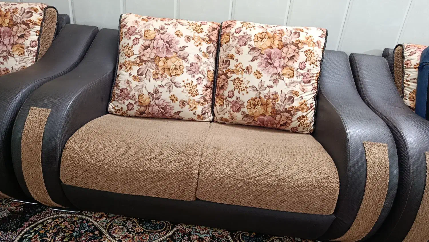 حراج مبل به دلیل کمبود جا|مبلمان خانگی و میز عسلی|قم, یزدانشهر|دیوار