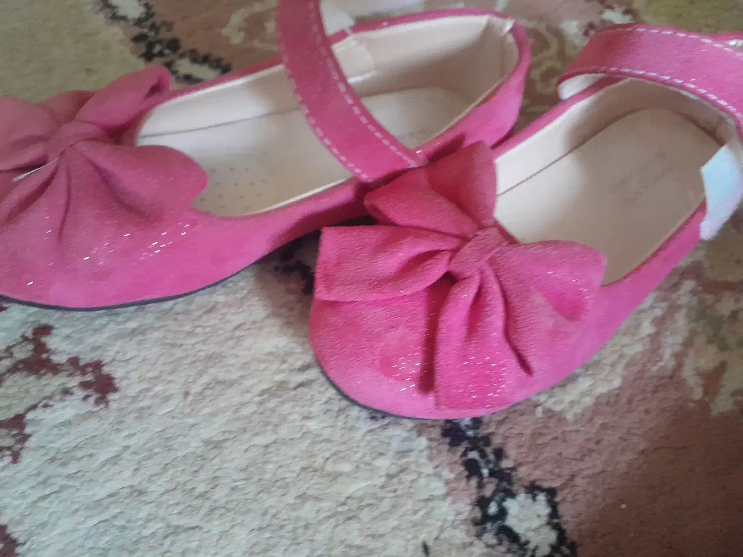 کفش  دخترانه  بچه گانه|کفش و لباس بچه|رشت, کوی مهر|دیوار