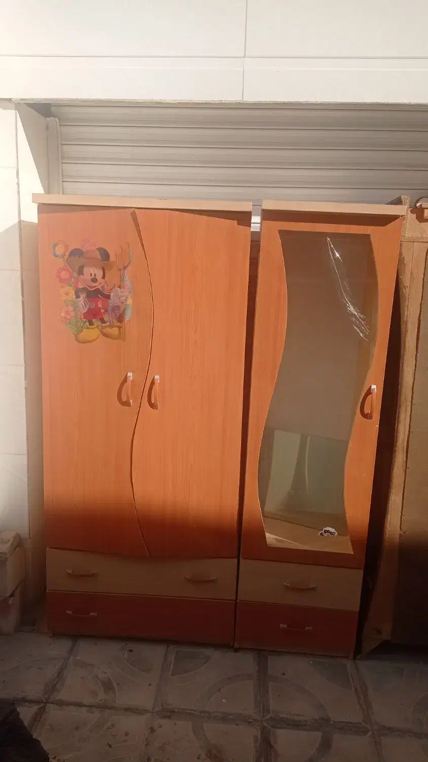 کمد و پایه ی گل|جاکفشی، کمد، دراور|قائن, |دیوار